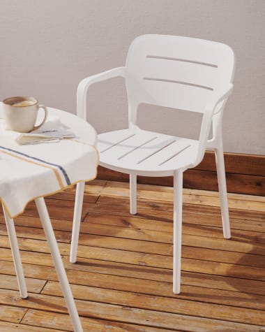 Morella stackable outdoor chair in white