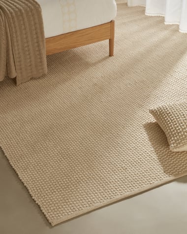 Mascarell rug, cotton and polyester in white, 200 x 300 cm