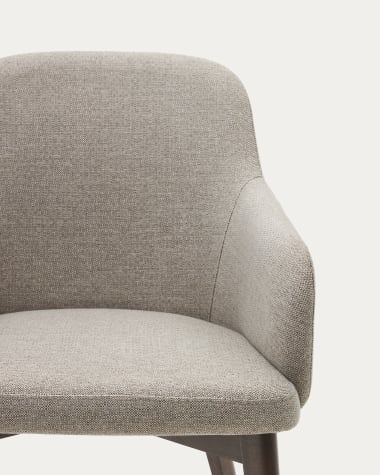Nelida Stuhl aus brauner Chenille und massivem Buchenholz mit Nussbaum-Finish FSC 100%