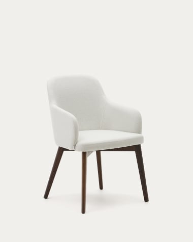 Silla Nelida de chenilla beige y madera maciza de haya con acabado nogal FSC 100%
