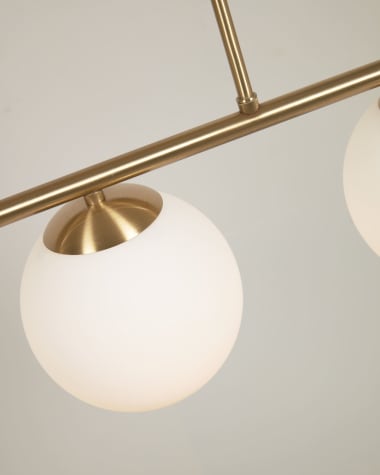 Mahala Deckenlampe mit Stahldetail in Messingausführung mit 3 Milchglaskugeln