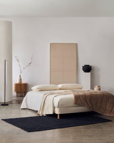 Ofelia base with beige removable cover and solid beech wooden legs for a 160 x 200 cm mattress