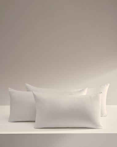 Nyla microfibre pillow 70 x 40 cm