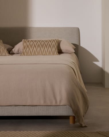 Pearl chenille Valma bed with removable cover and solid beech wood legs for a 90 x 200 cm mattress