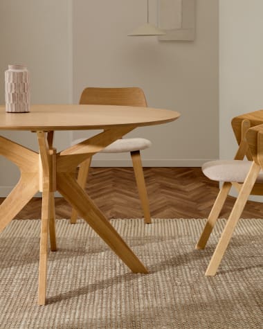 Naanim round table in oak veneer, Ø 120 cm