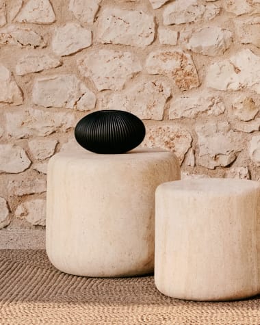 Drasi cement side table with travertine-effect finish Ø60cm