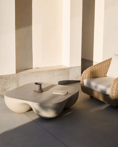 Colba resin and cement coffee table 100 x 100cm