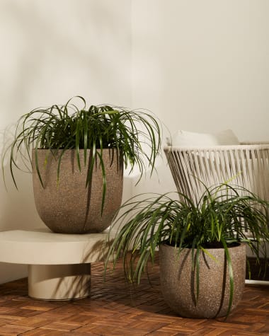 Set of 2 Selvi planters with light brown stone effect Ø 37cm