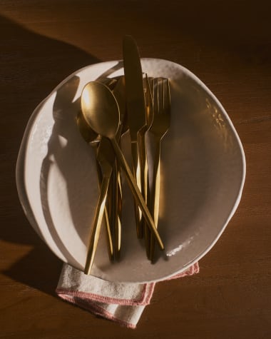 Ali 16-piece gold cutlery set