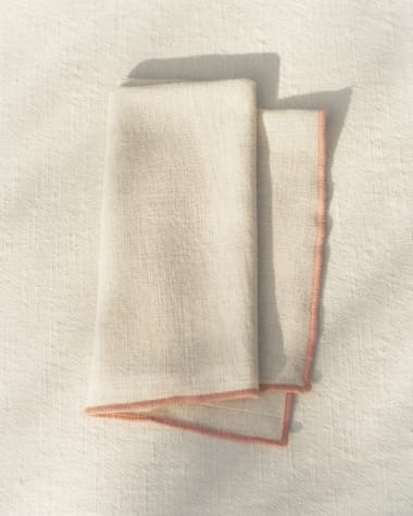 Veliat set of 2 beige linen and viscose napkins with contrasting pink trim 40 x 40cm