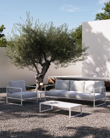 Comova 100% outdoor side table made from white aluminium, 60 x 60 cm