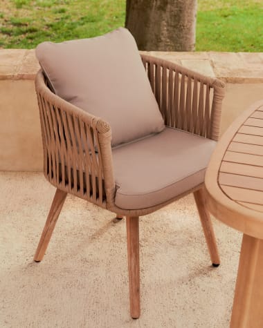 Hemilce Stuhl aus beigem Seil und Beinen aus massivem Akazienholz FSC 100%