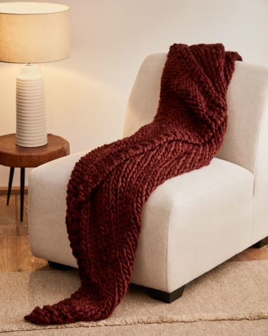 Adonia blanket in maroon, 125 x 150 cm