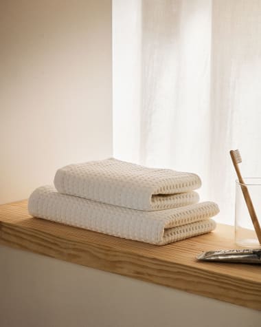 Zinnia kleine handdoek van 100% katoen in wit 30 x 50 cm