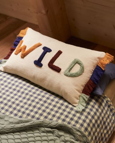 Poszewka na poduszkę Zelda biała bawełniana z wielokolorowymi haftowanymi literami 30 x 50 cm