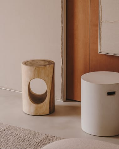 Stolik pomocniczy Halker z litego drewna mungur Ø 30 cm