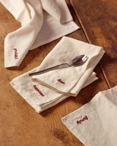 Nona set of 4 serviettes in a natural linen and cotton with red embroidery