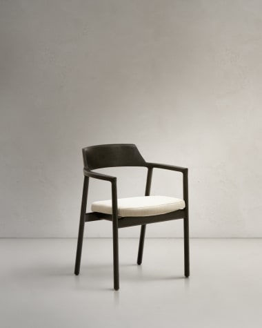 Cadira desenfundable Alocs de fusta massissa de roure amb acabat negre FSC Mix Credit