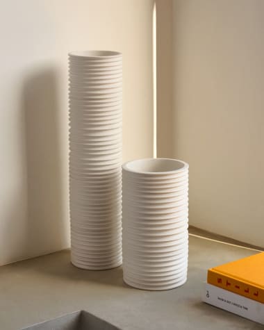 Sibone white ceramic vase, 11 cm
