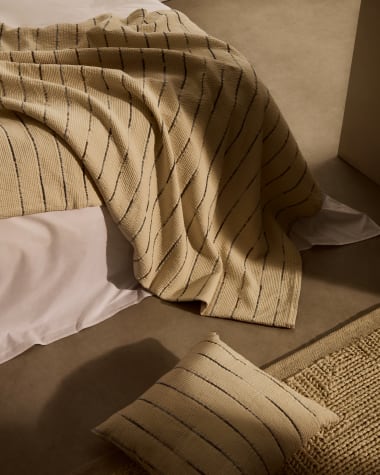 Βαμβακερό κάλυμμα Satisa εκρού με ρίγες fantasy για κρεβάτι 150/160 εκ.