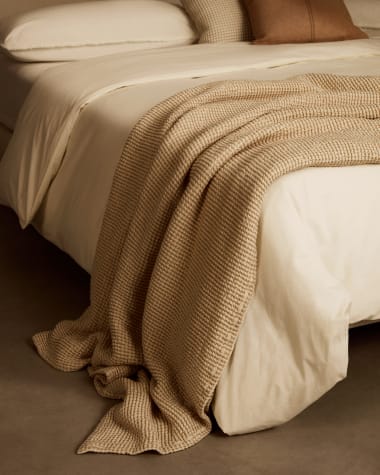 Sprei Senara van 100% beige katoen voor bed van 150/160 cm
