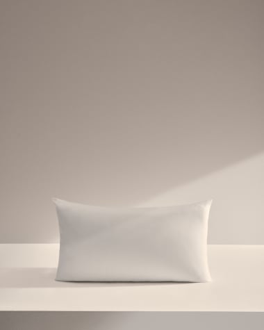 Nyla microfibre pillow 70 x 40 cm