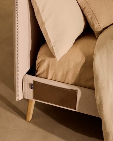 Κρεβάτι με αφαιρούμενα καλύμματα Dyla, μπεζ, πόδια σε μασίφ ξύλο οξυάς, για στρώμα 160x200εκ
