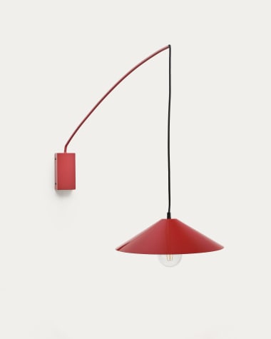 Kally wandlamp van metaal met rood gelakte afwerking