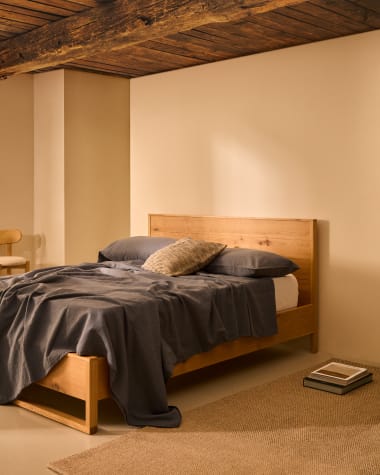 Letto Alguema con impiallacciatura in rovere e finitura naturale per materasso 160 x 200 cm