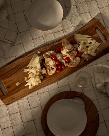 Zeun large serving board made of acacia wood FSC 100%