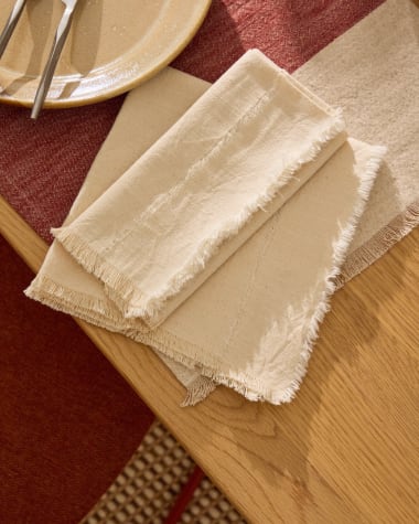 Nuvet set of 2 beige napkins in 100% cotton with frayed-effect 35 x 35cm