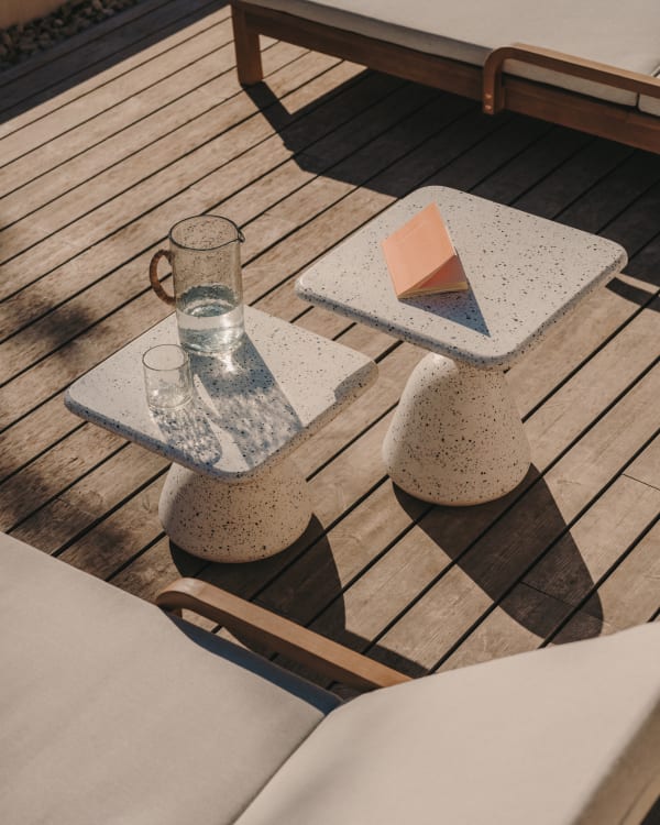 Saura coffee table with white terrazzo top and black cement base 48x48x35cm