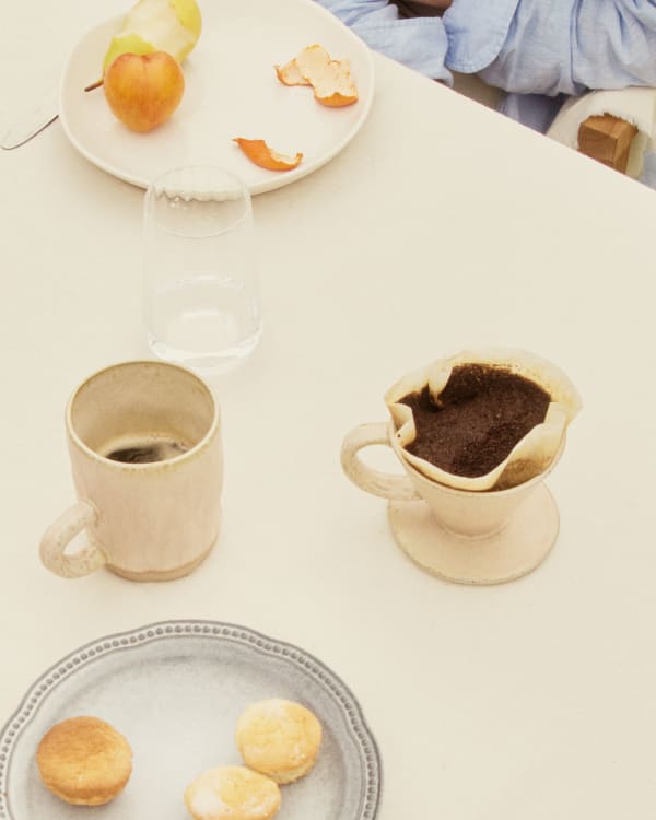 Zunel beige ceramic coffee cup with dripper set