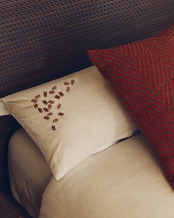 Zestaw Virelda poszew na kołdrę i poduszki z bawełny i lnu w kolorze beżowym z ozdobnym haftem do łóżka 180 cm