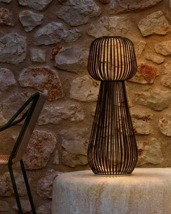 Reiba green metal solar floor lamp