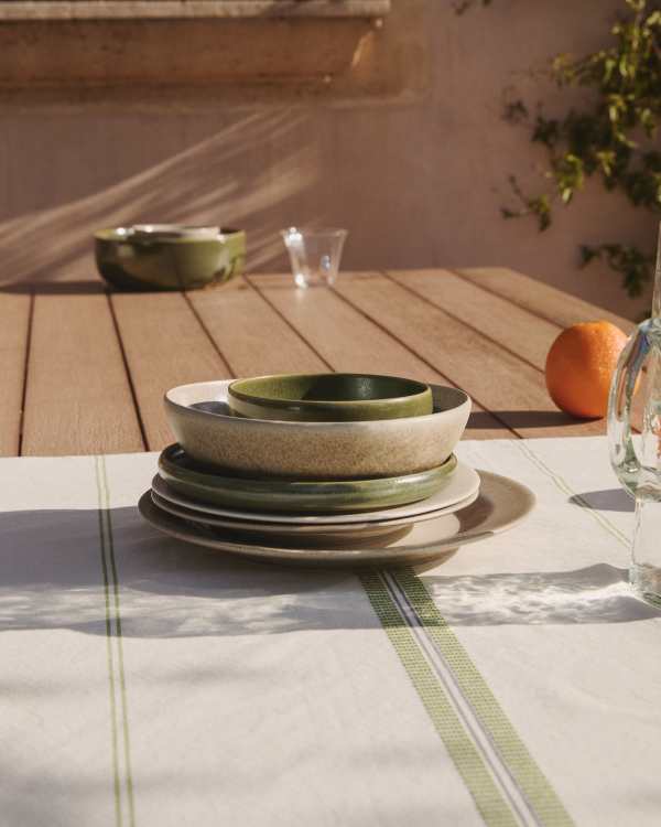 Uilo small green ceramic bowl