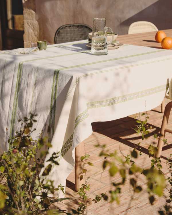Todila green striped 100% cotton tablecloth 170 x 170cm