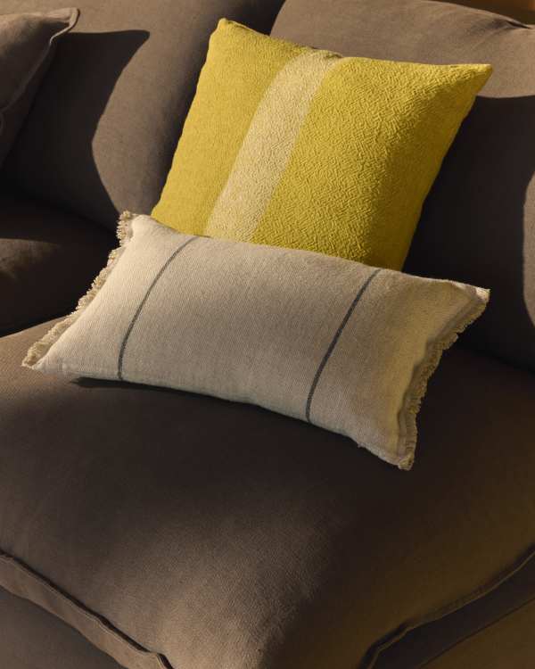 Lidore beige kussenhoes in linnen met contrasterende groene strepen 30 x 50 cm