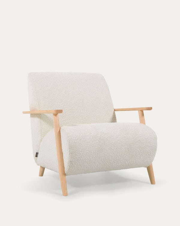 Meghan armchair in white bouclé with solid ash legs with natural finish