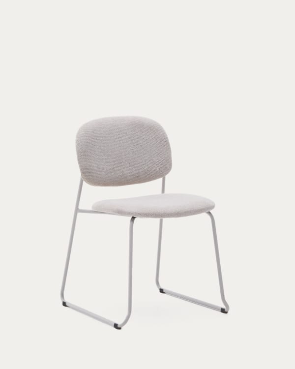 Stapelbarer Stuhl Meli mit beiger Chenille und beigen Metallbeinen FSC Mix Credit