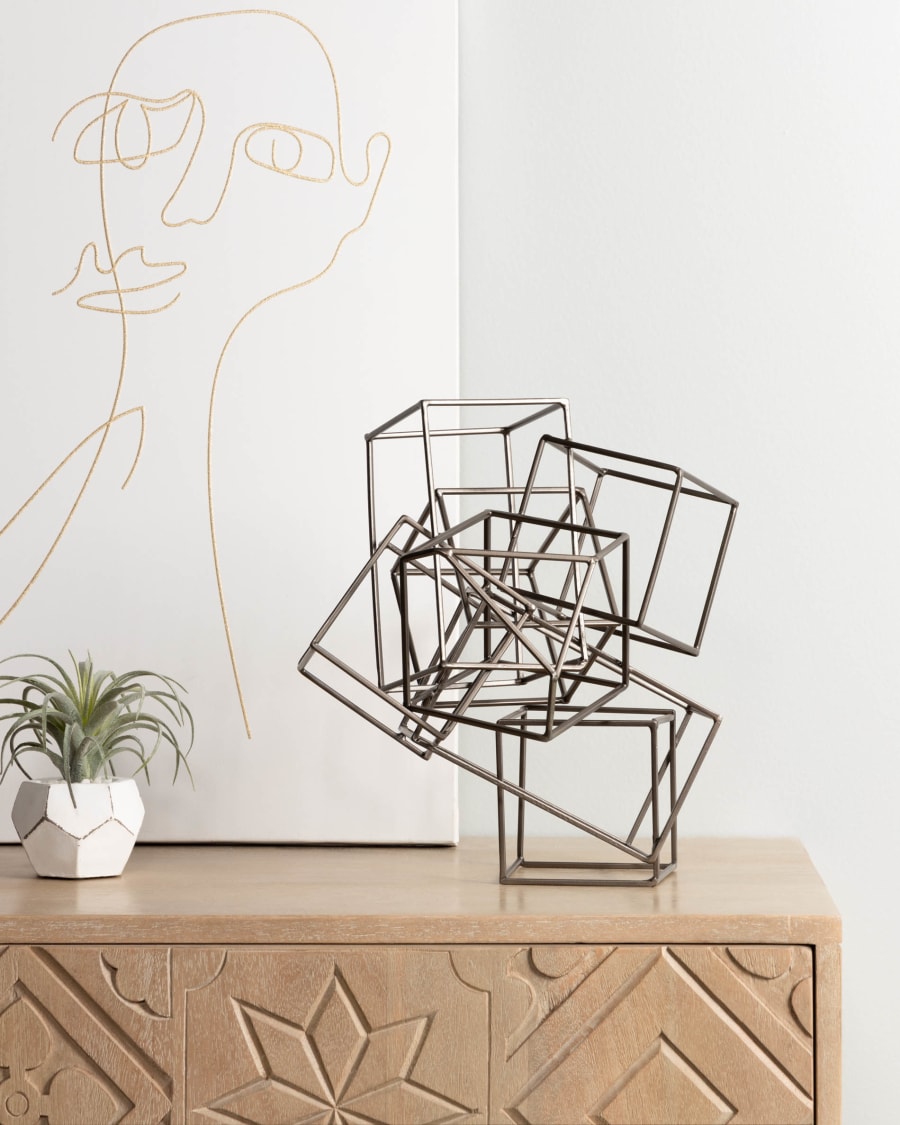 Shape geometric figurine cubes