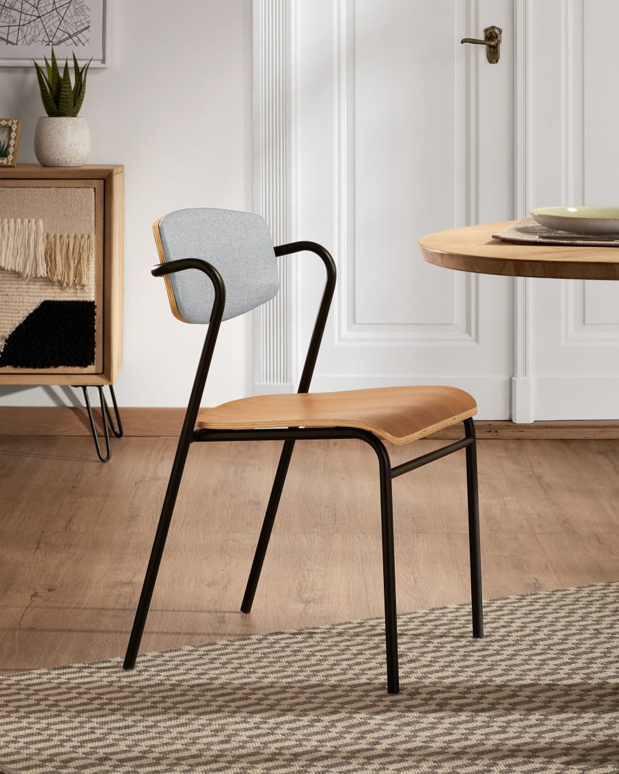 Zaha light grey chair in oak veneer and steel with black finish