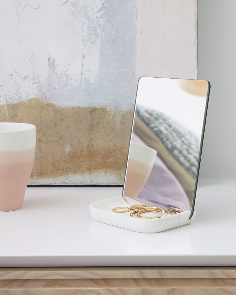 Sharif mirror with white resin base