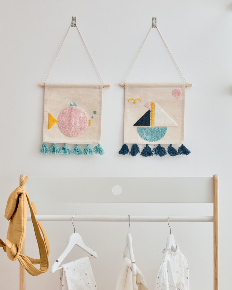 Delmare 100% cotton multi-coloured fish wall tapestry 25 x 25 cm