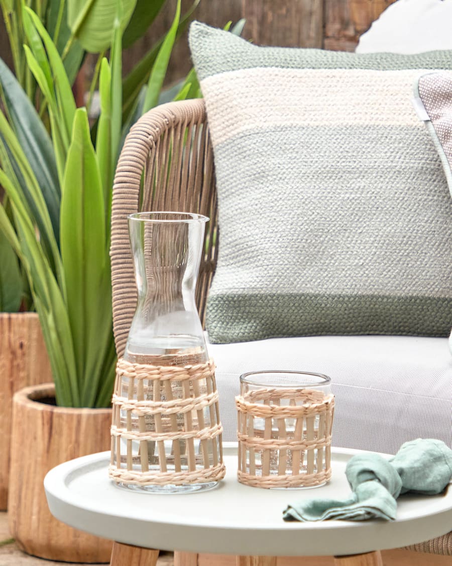Emelia jug in transparent glass and brown fibre
