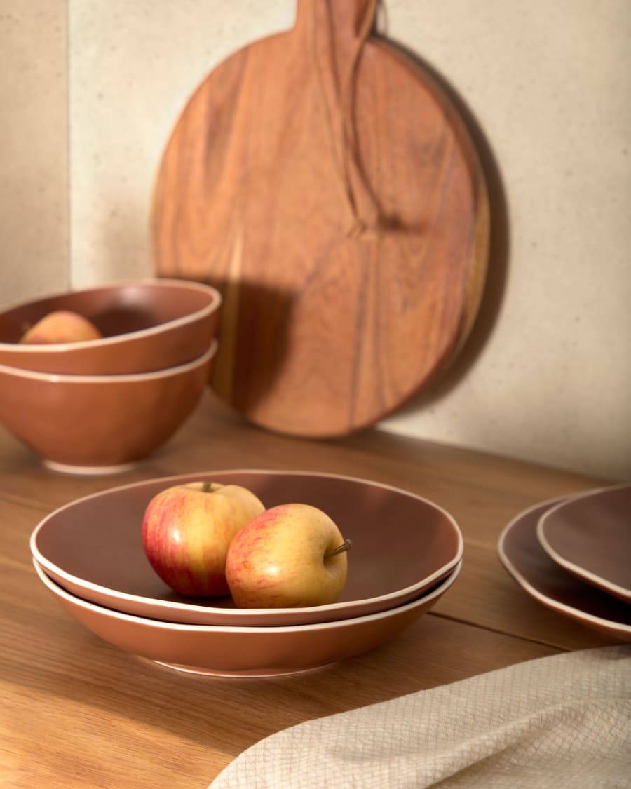 Small Rin deep dish in brown ceramic