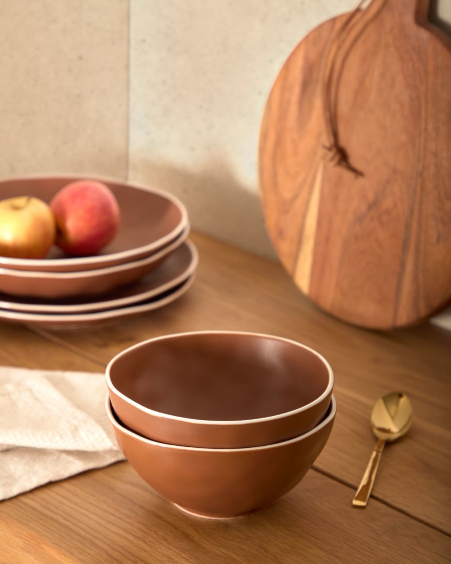 Rin bowl in brown ceramic