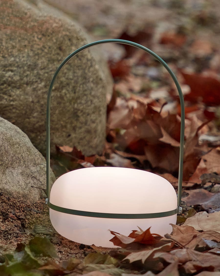 Tea table lamp in polythene and metal with green finish