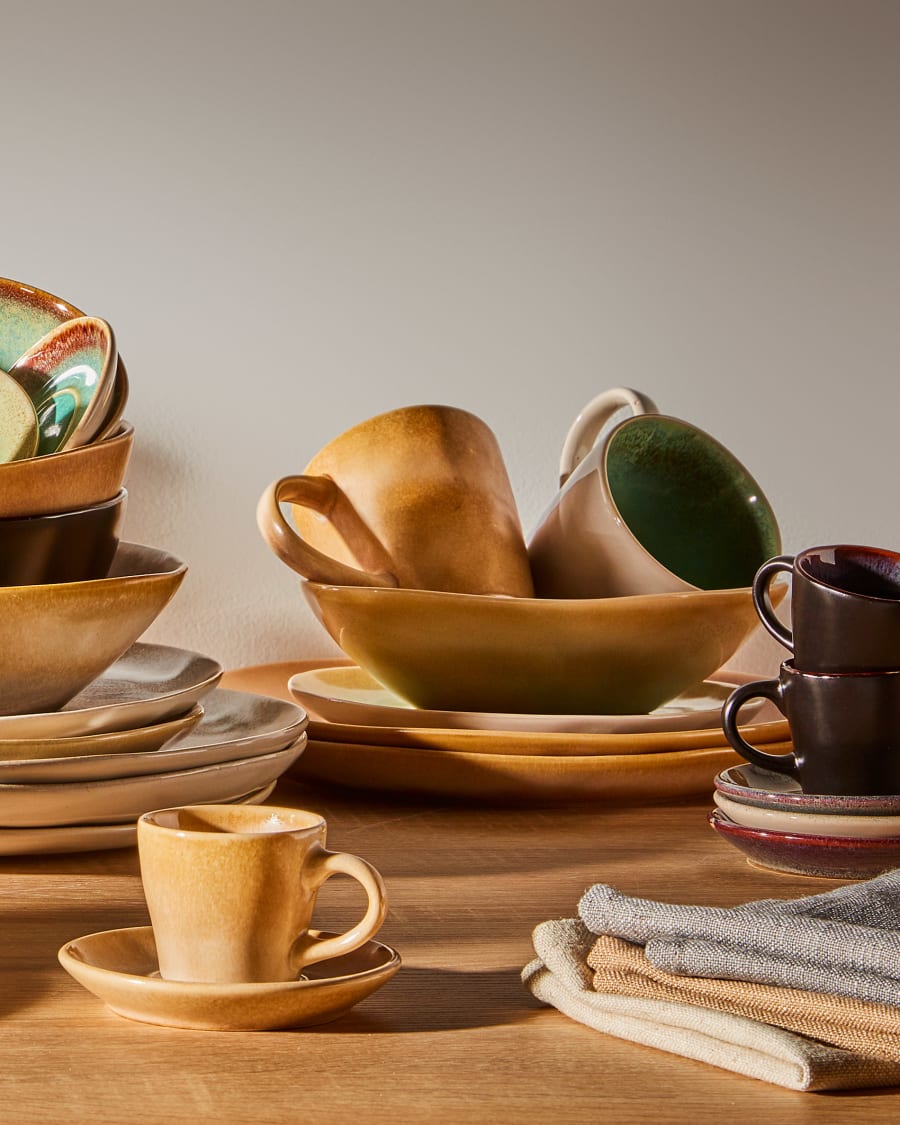 Beige Vreni flat plate