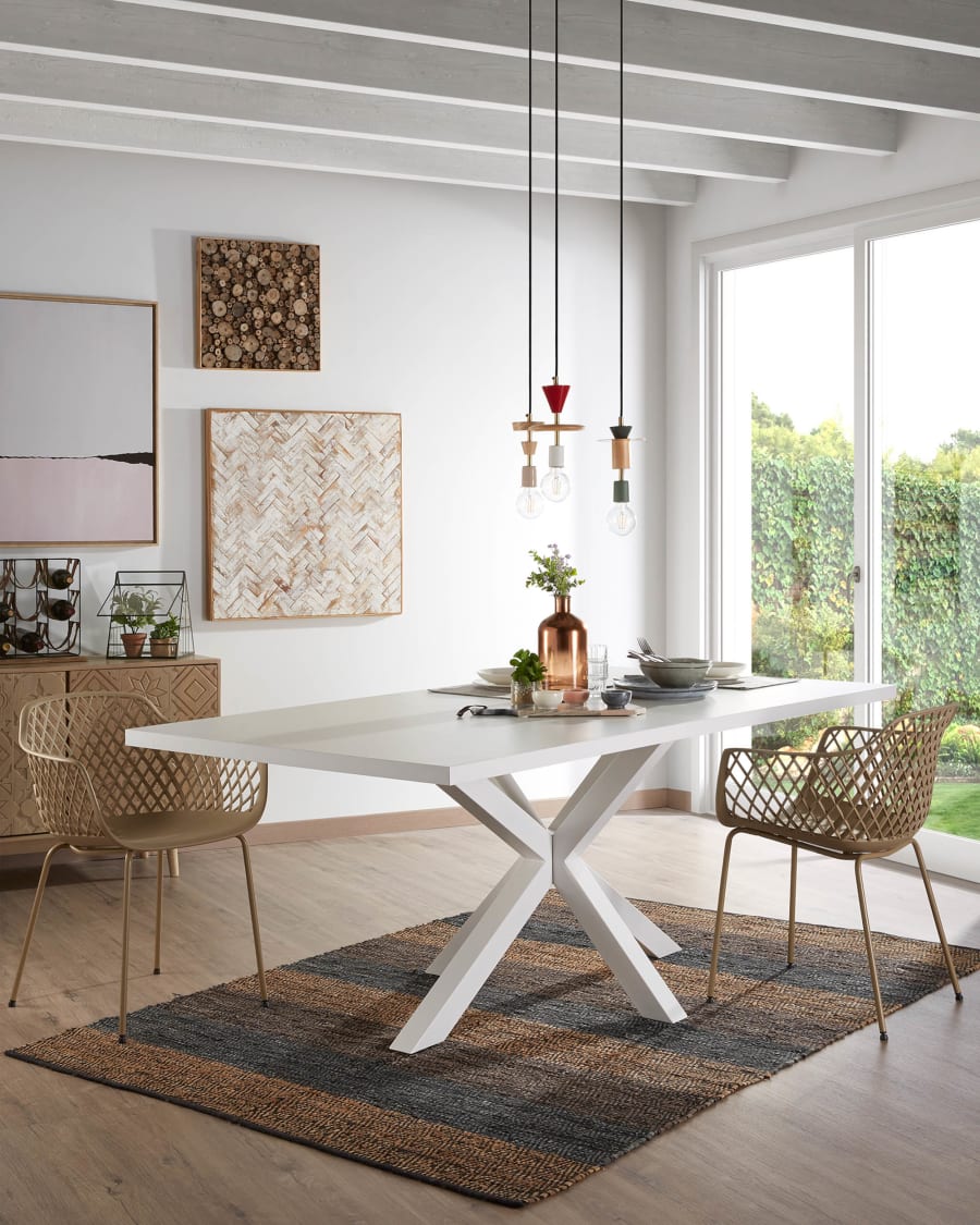Quinn outdoor chair in beige